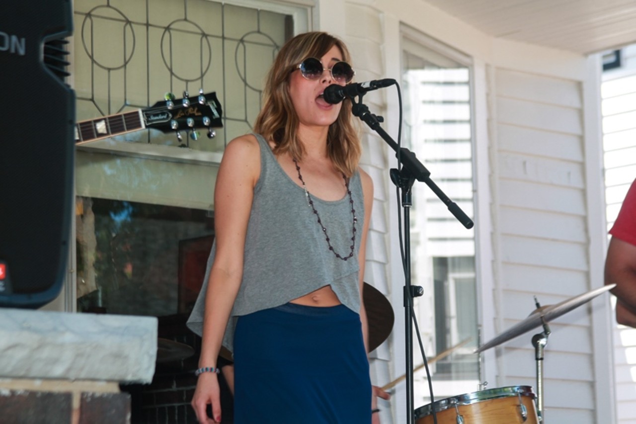 14 photos from Larchemere PorchFest