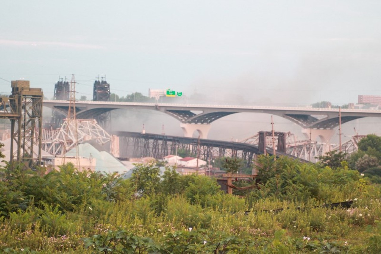 14 Photos from the Old Inner Belt Bridge Demolition