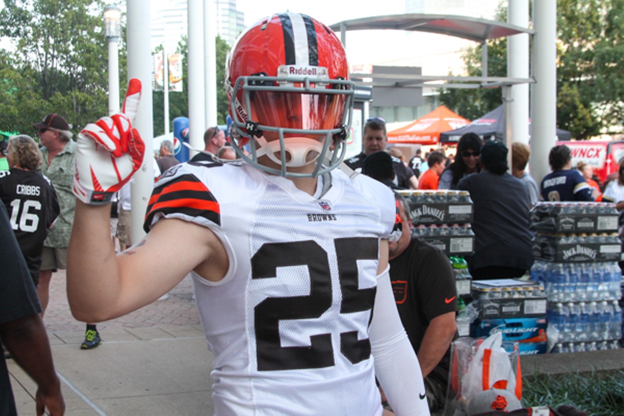 16 Fan Photos from the Browns Preseason Game Against the St. Louis Rams