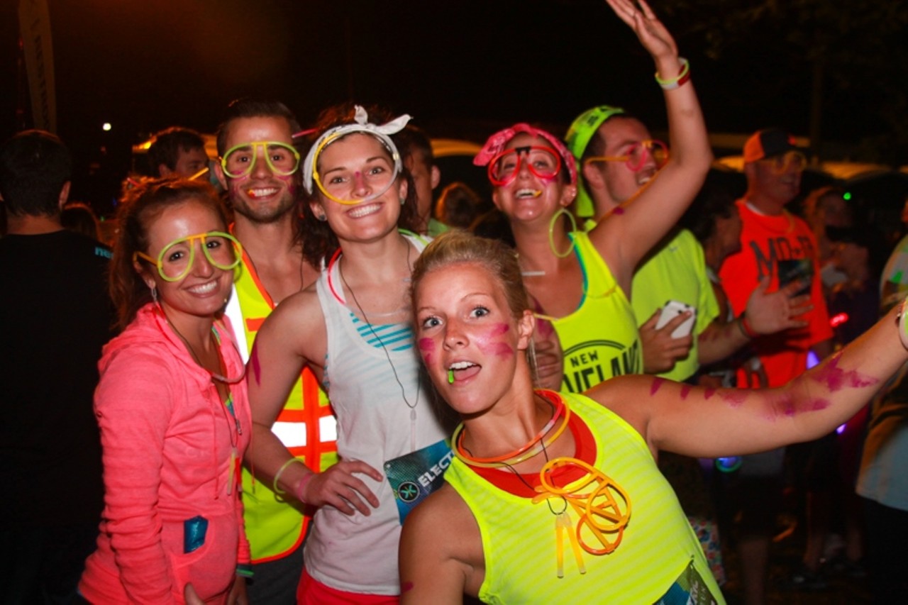 36 Crazy, Colorful Photos from Cleveland's Electric Run