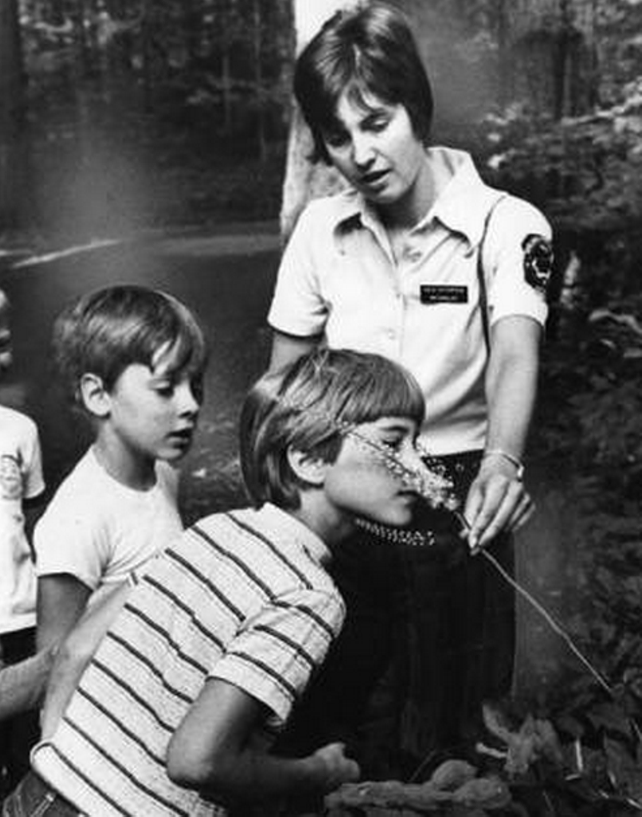 A Cleveland Metroparks naturalist teaches children, 1975.