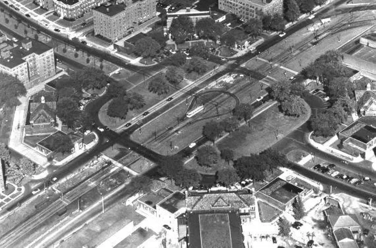 shaker-square.webp