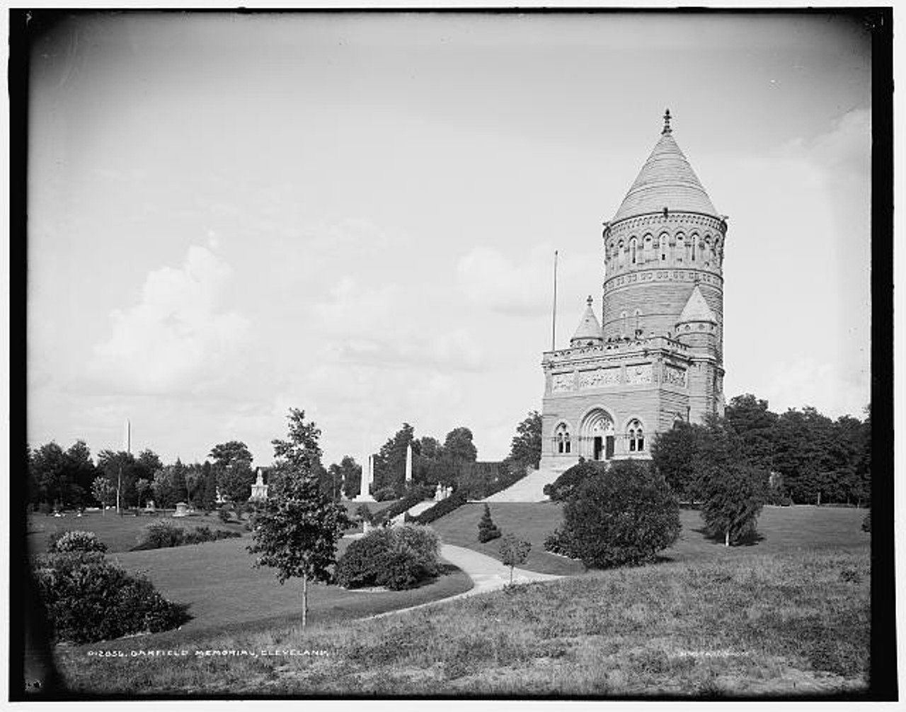 Garfield Memorial, Lake View Cemetery, between 1900 and 1906.