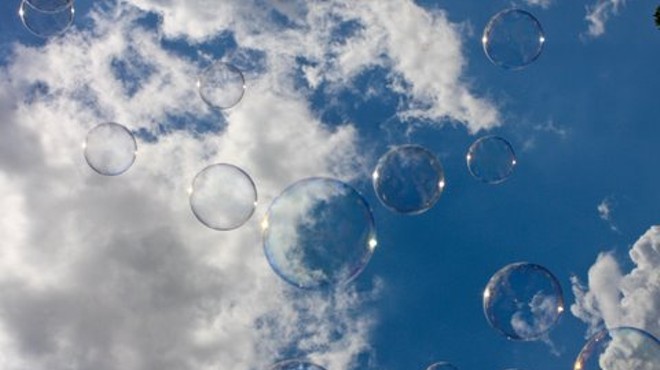 Mayfield Heights Man Beats Previous Soap Bubble Record