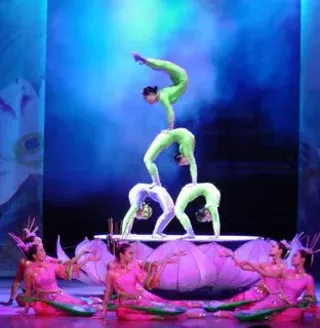 Image: Peking Acrobats