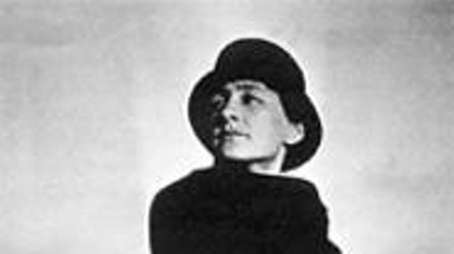 Photo of Georgia O'Keeffe, by Alfred Stieglitz.