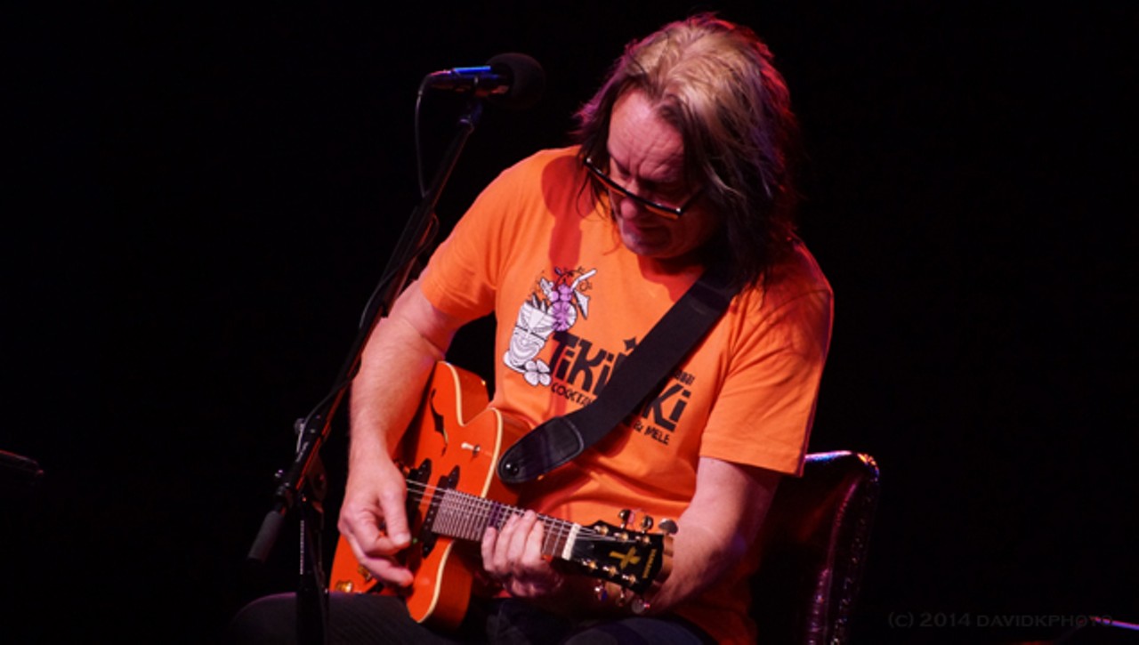 Todd Rundgren performing at Hard Rock Live