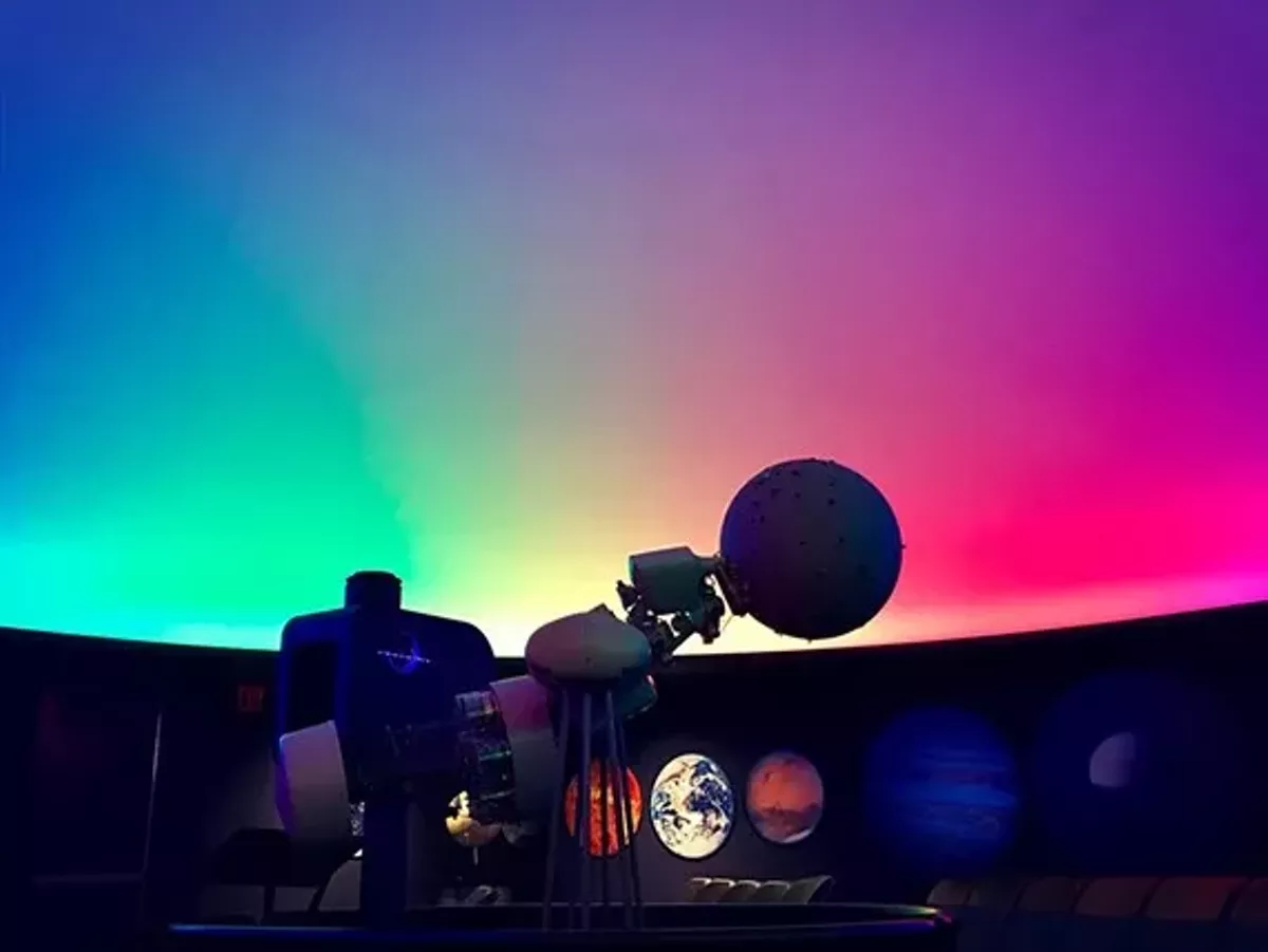 4223a09f_colorful_planetarium.webp