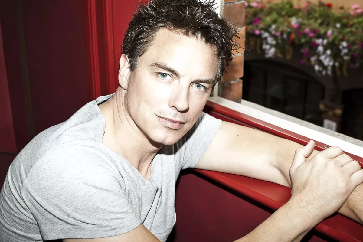 97152de1_john_barrowman.webp