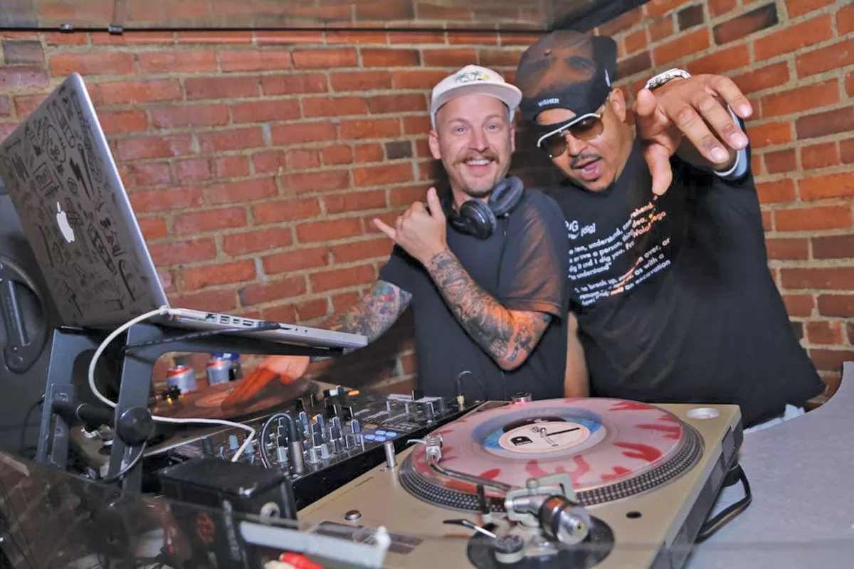 Image: BEST HIP-HOP CLUB