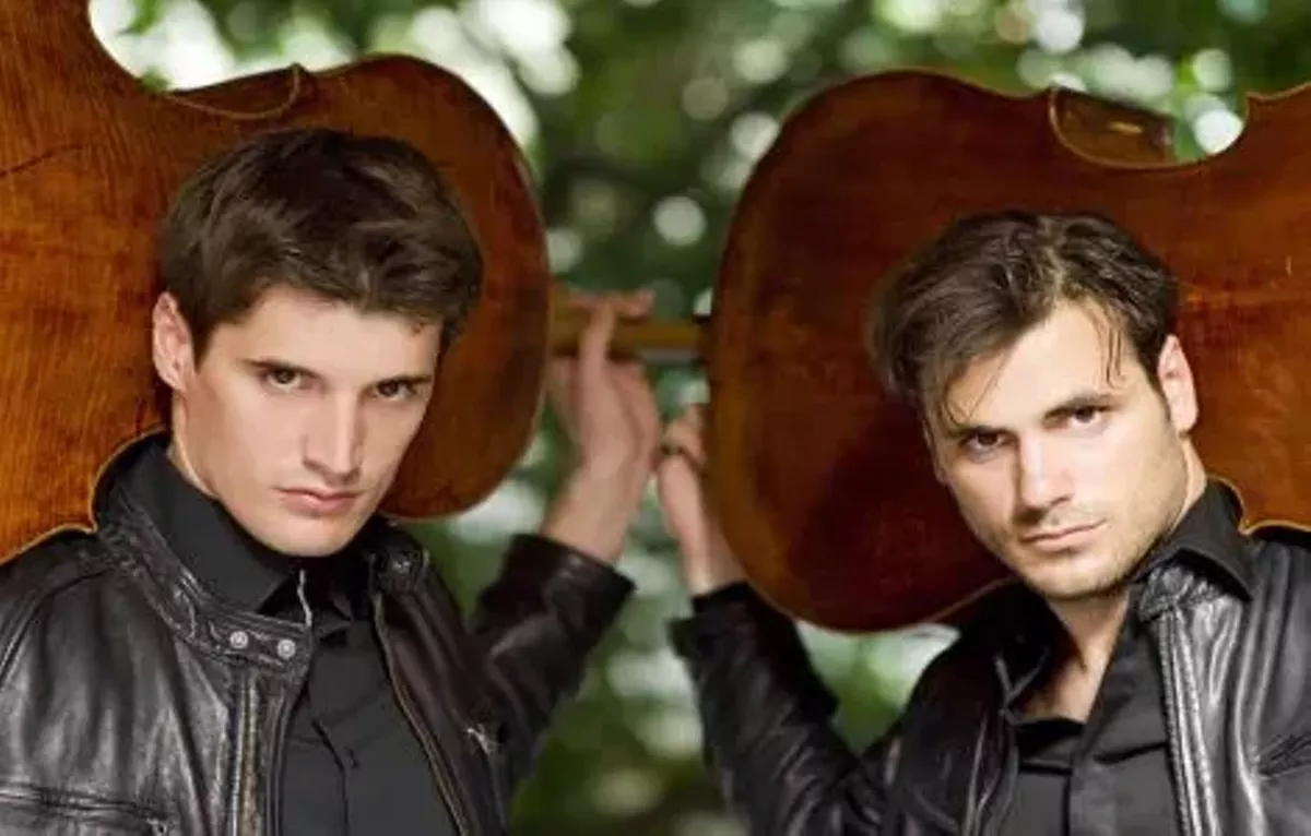 29061f30_2cellos.webp