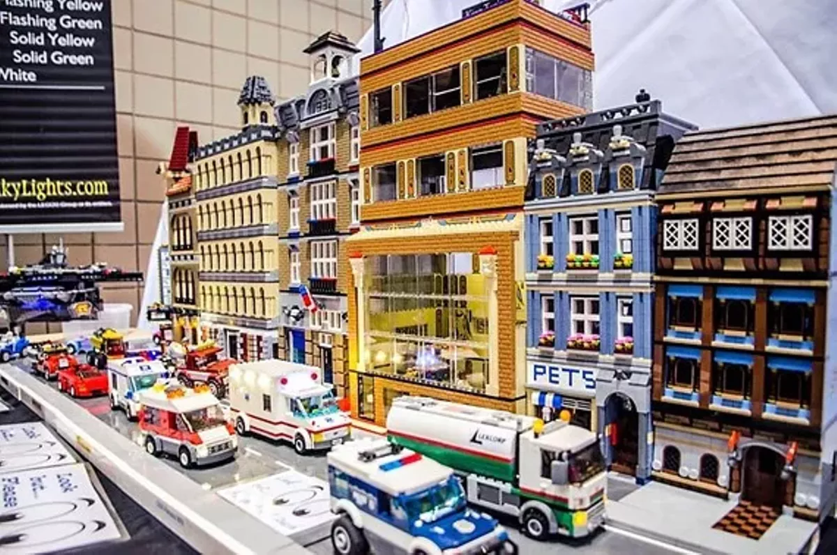 2dc97c11_legocity.webp