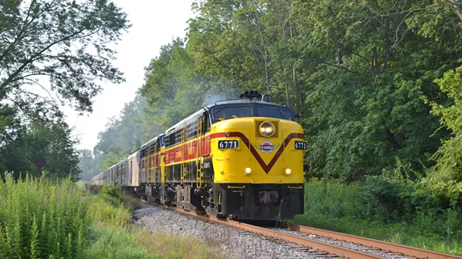 Image: Father&rsquo;s Day Lunch Along the Cuyahoga
