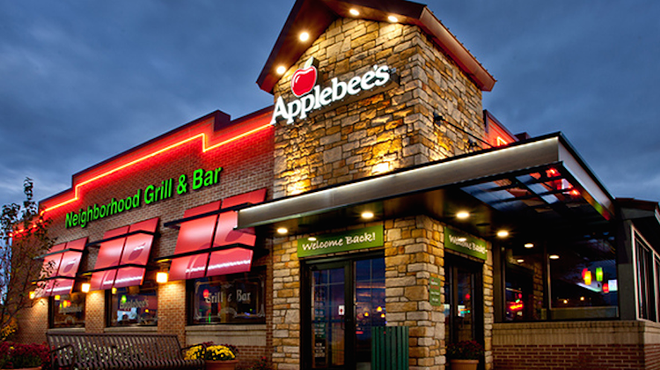 A Fight Over Confetti Broke Out During a Gender Reveal Party at an Ohio Applebee's