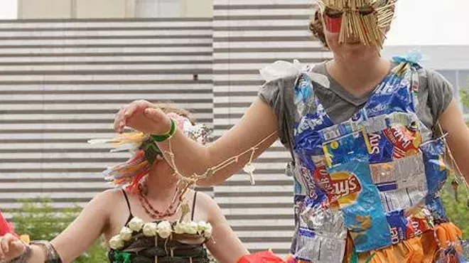 Image: Parade the Circle