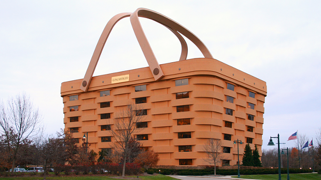 'Big Basket' Roadside Attraction/Office Building Remains on Market: Update