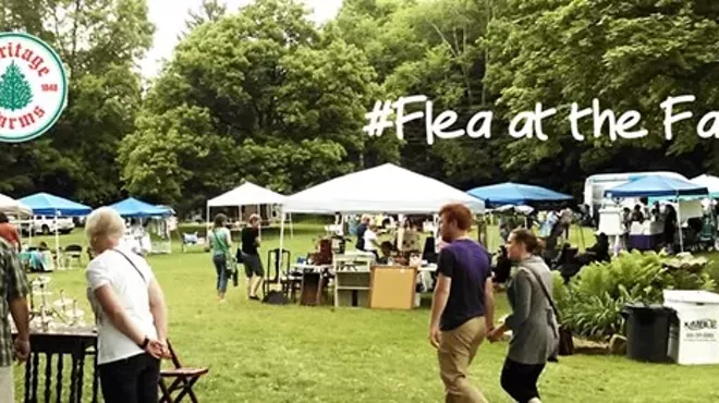 Image: Peninsula Flea at Heritage Farms