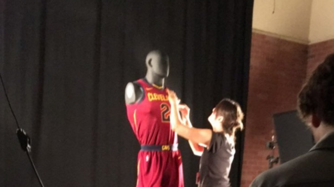 Here's a First Look at the Cavs' New Uniforms for Next Season
