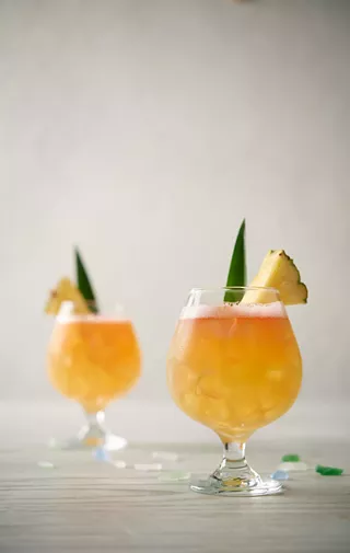 Image: Bonefish Grill Hosts Celebration Nights to Help Restore Coral Reefs