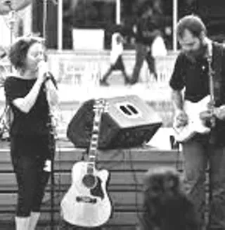 Image: Live Music - Maura Rogers & Istvan Medgyesi