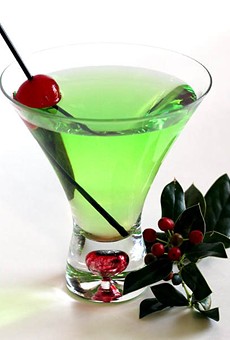 10 Cocktails to Drink this Holiday Season