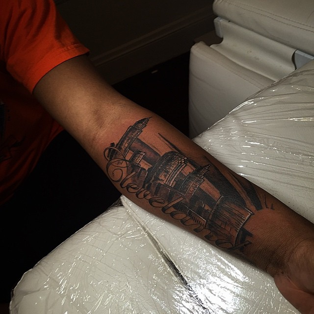 This Cleveland skyline tattoo highlights the beauty of downtown with clean lines and careful shading (Photo courtesy of Instagram user @Mrinkk_2U).