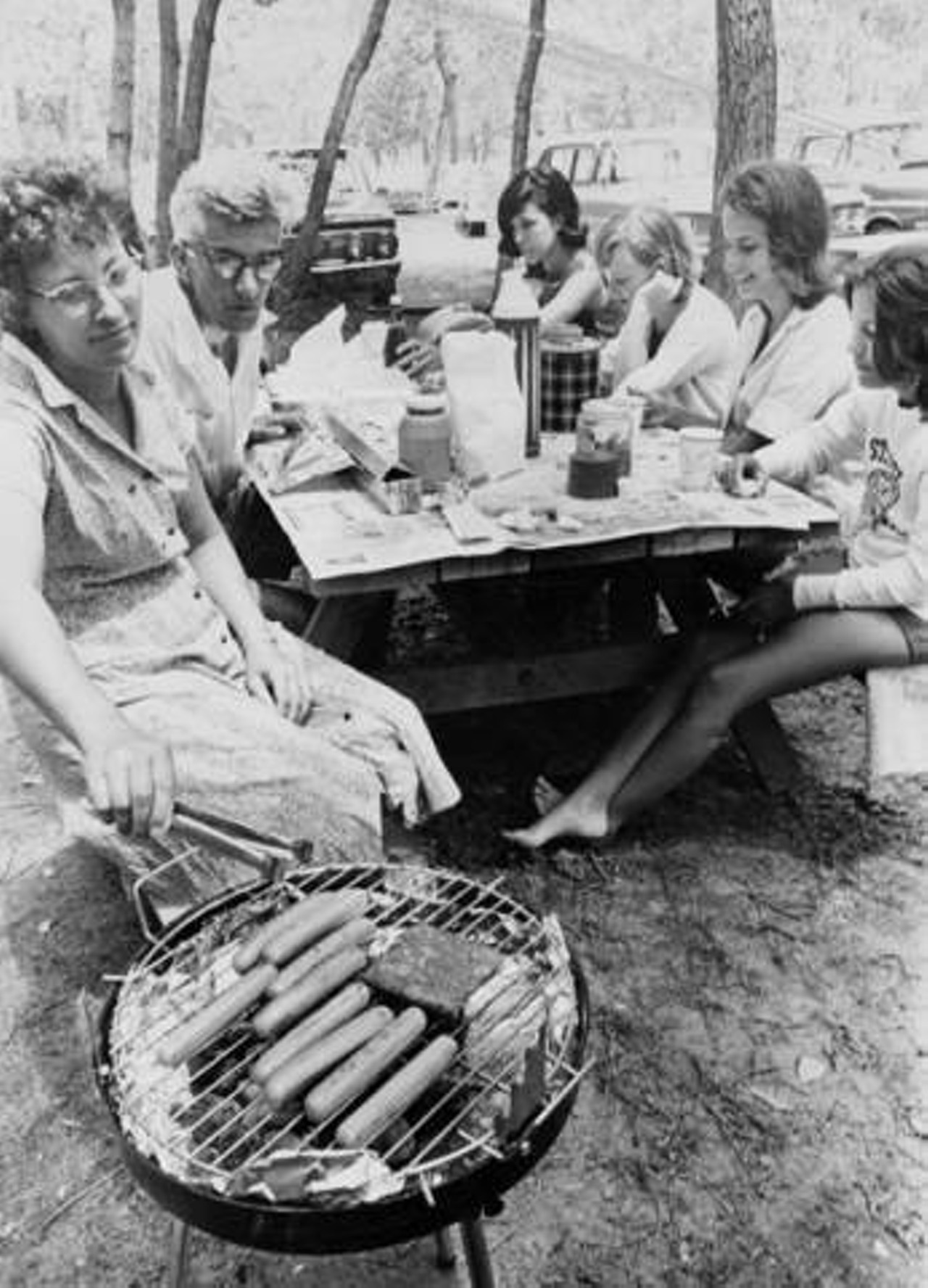 Family picnicking at Mentor Headlands, 1964.