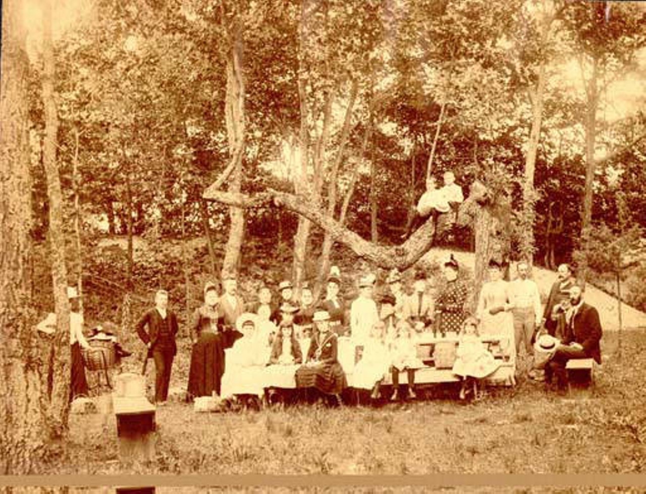 Cedar Point family picnic, 1906.