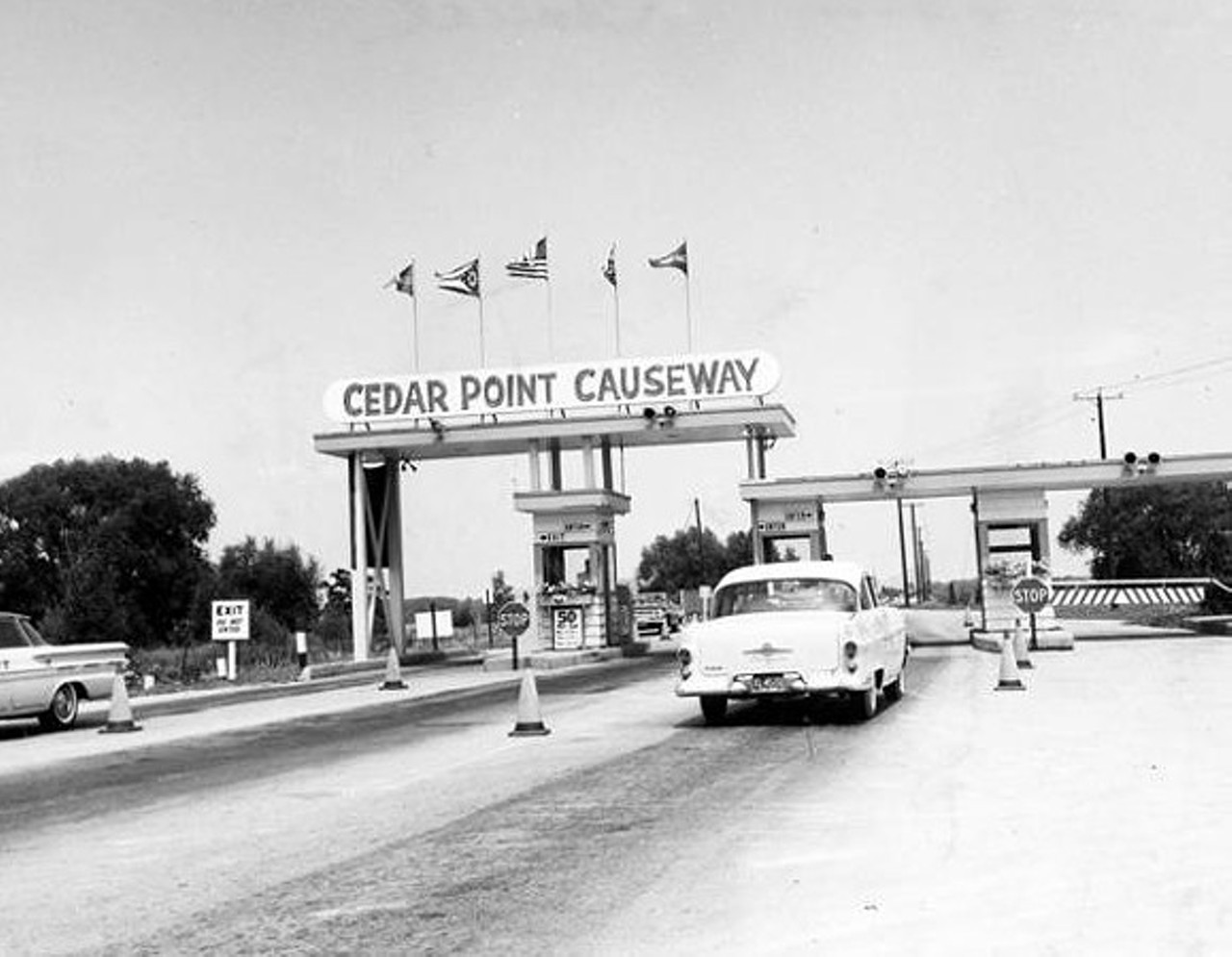 The Cedar Point Causeway (Photo via Cleveland Memory Project)