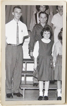 20-year-old Lee Dalton with his fifth grade class in 1961 in Burton, Ohio