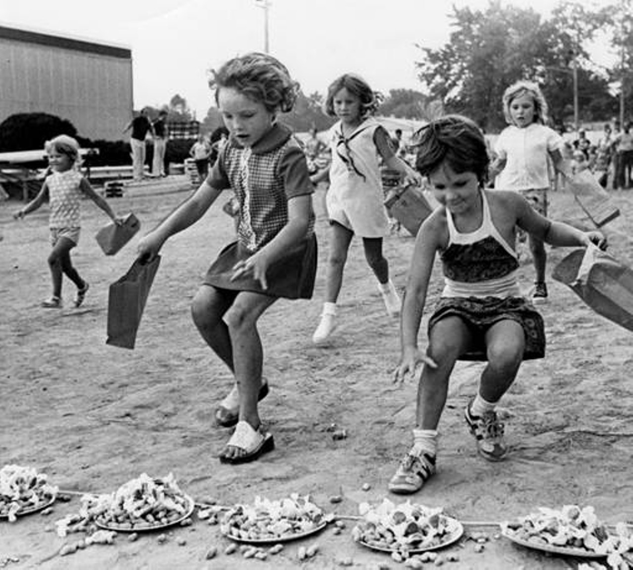 Peanut races, 1975.