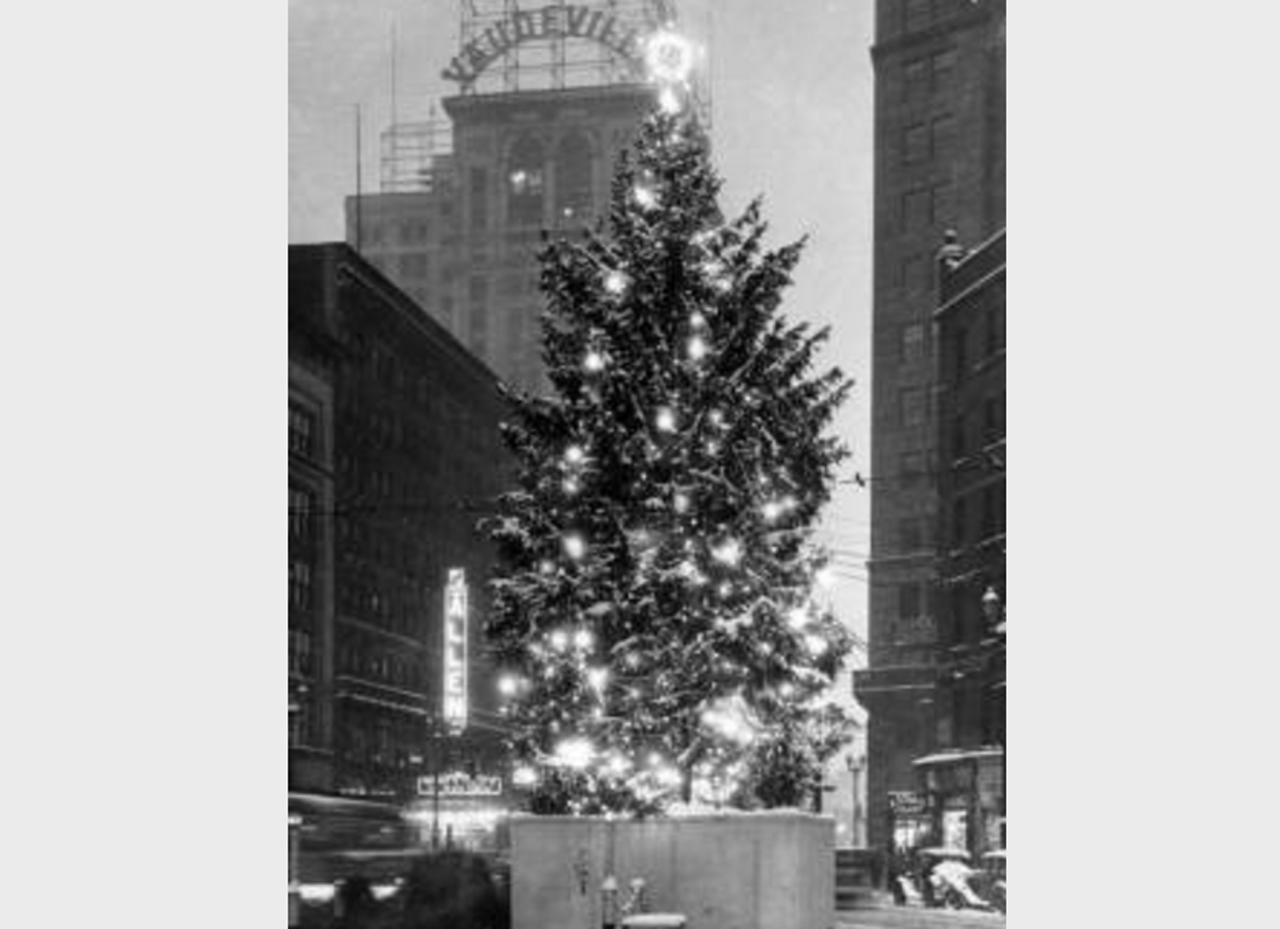 Christmas tree at Playhouse Square in 1934.
