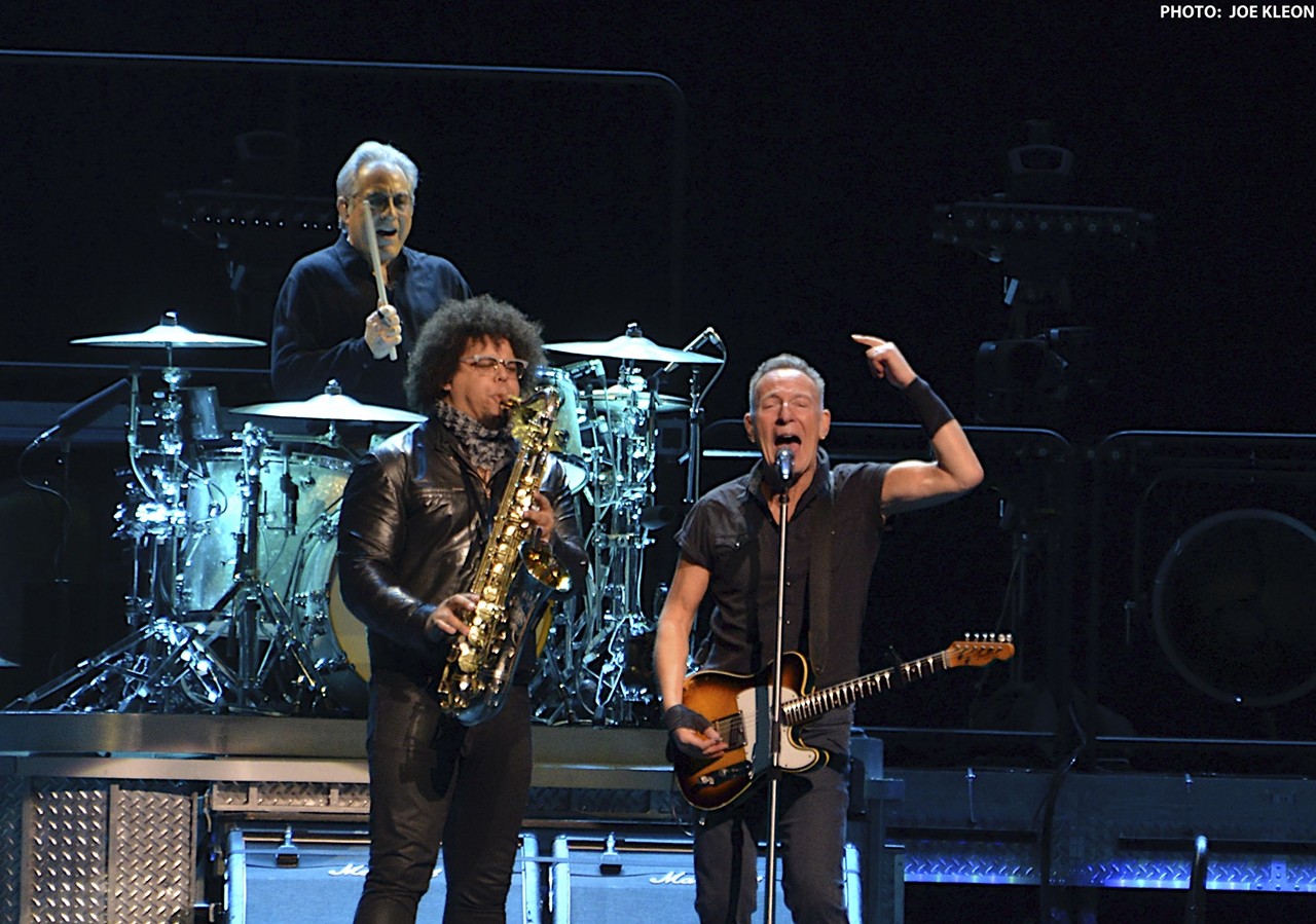 Concert Gallery: Bruce Springsteen and the E Street Band Dazzle in ...