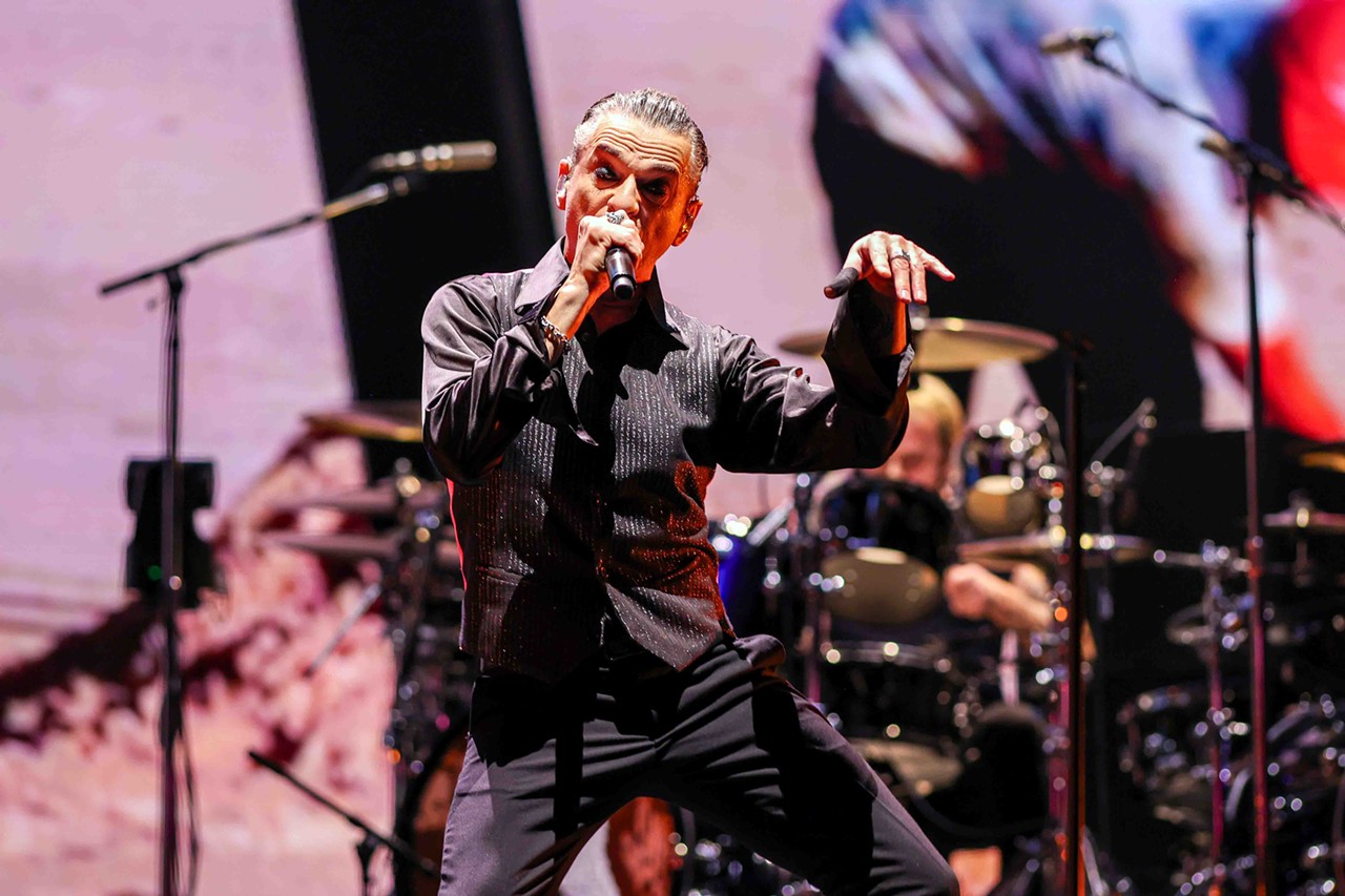 Concert Photos and Review Depeche Mode Sounded as Good as Ever in Long