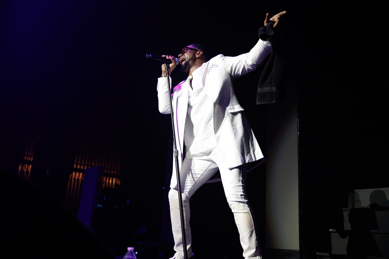 Concert Photos: Tank's R&B Money Tour at the Akron Civic Theatre ...