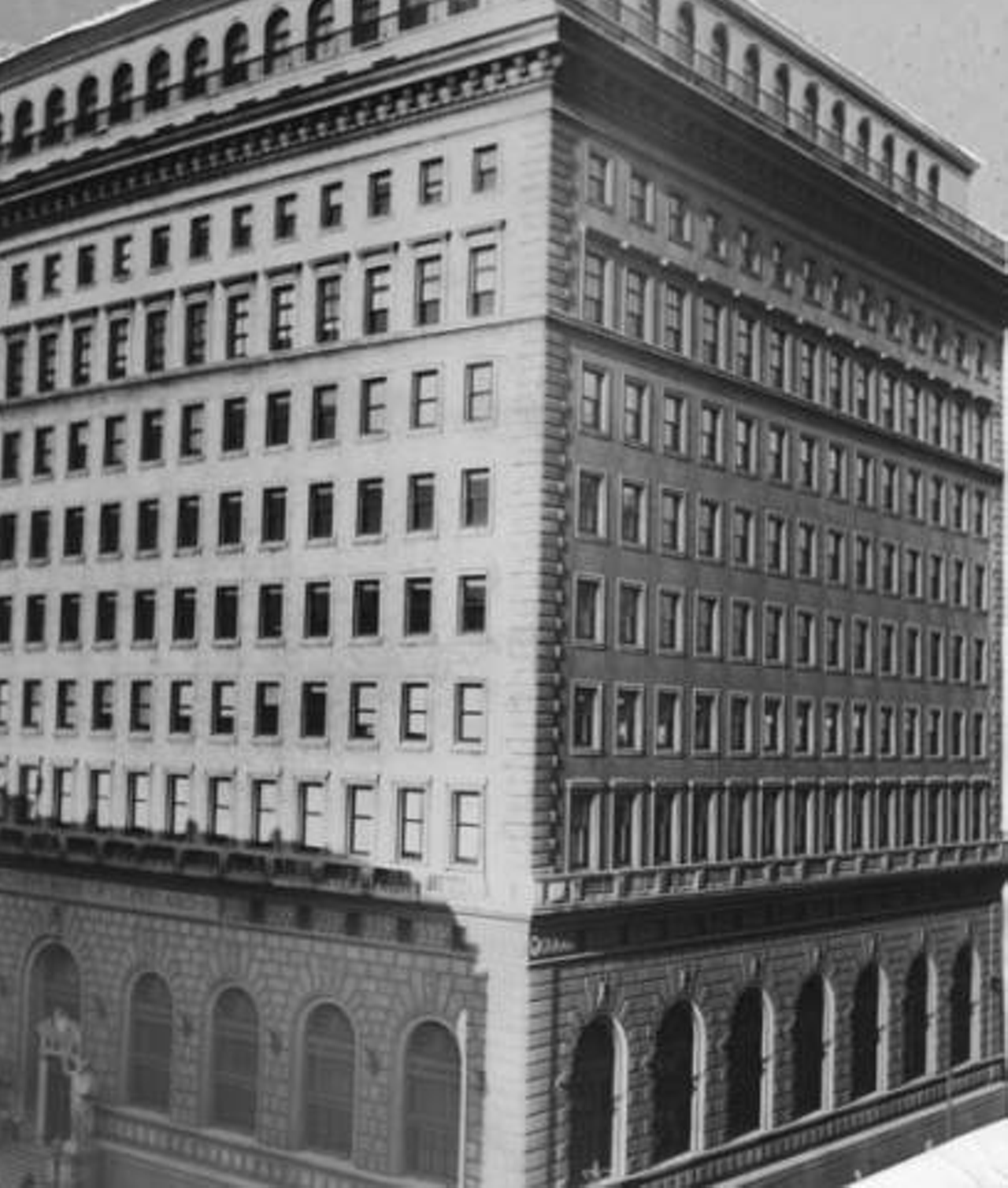 9-vintage-photos-of-the-federal-reserve-bank-of-cleveland-and-vaults