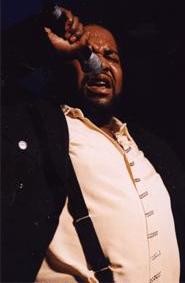 Gerald Levert, performing at the Palace Theatre December 14, 2003. - Walter  Novak