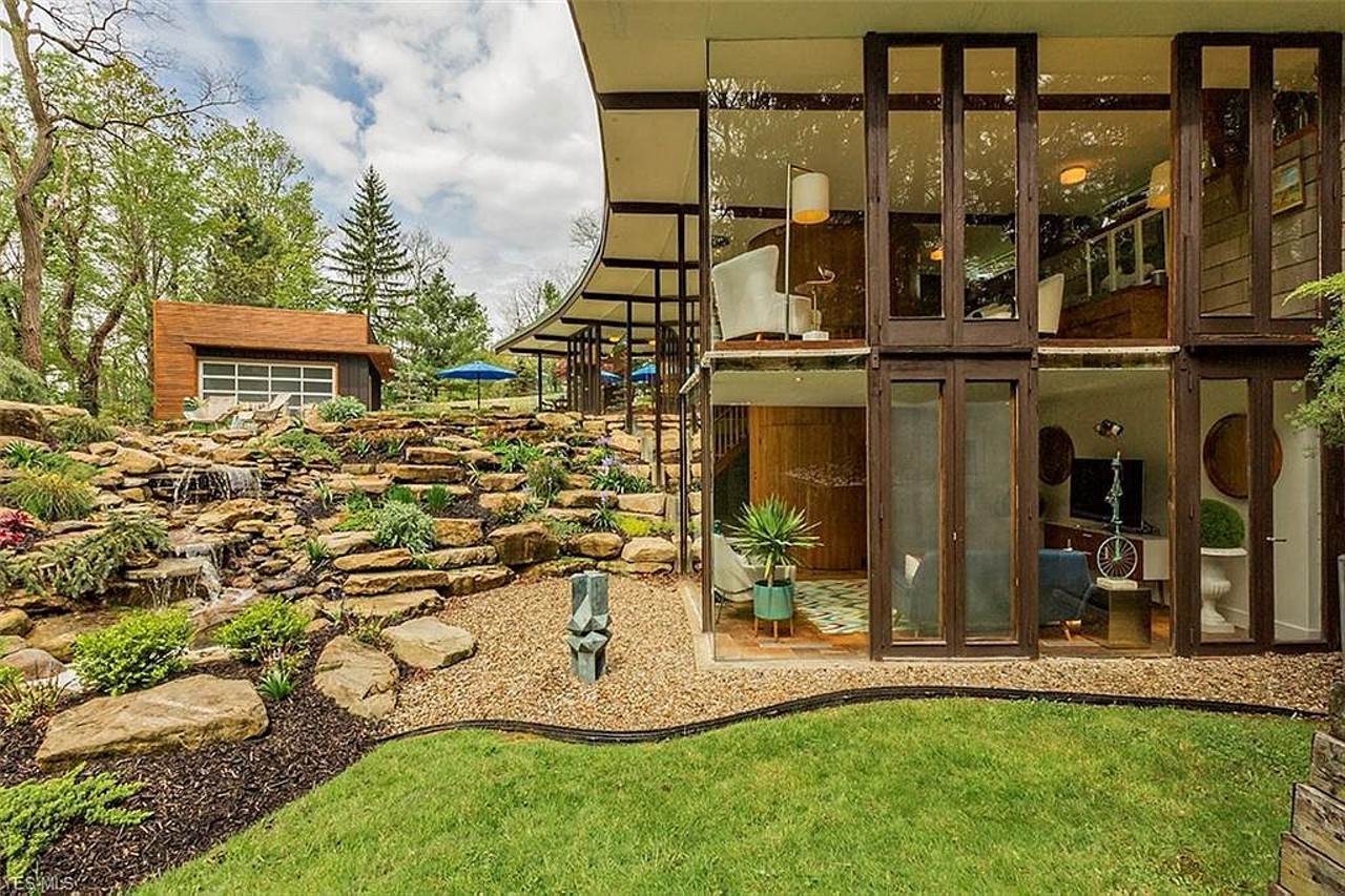 Iconic Mid-Century 'Glass House' in Chardon Now For Sale For a Reasonable Price