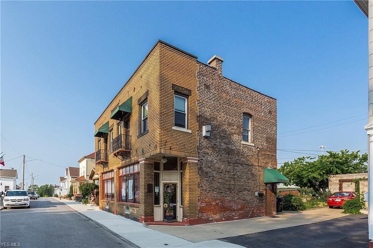 If You Ever Wanted to Live in a Former Bar, This Detroit-Shoreway House is Your Chance