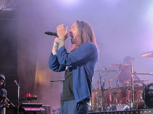 Incubus Performing at Blossom