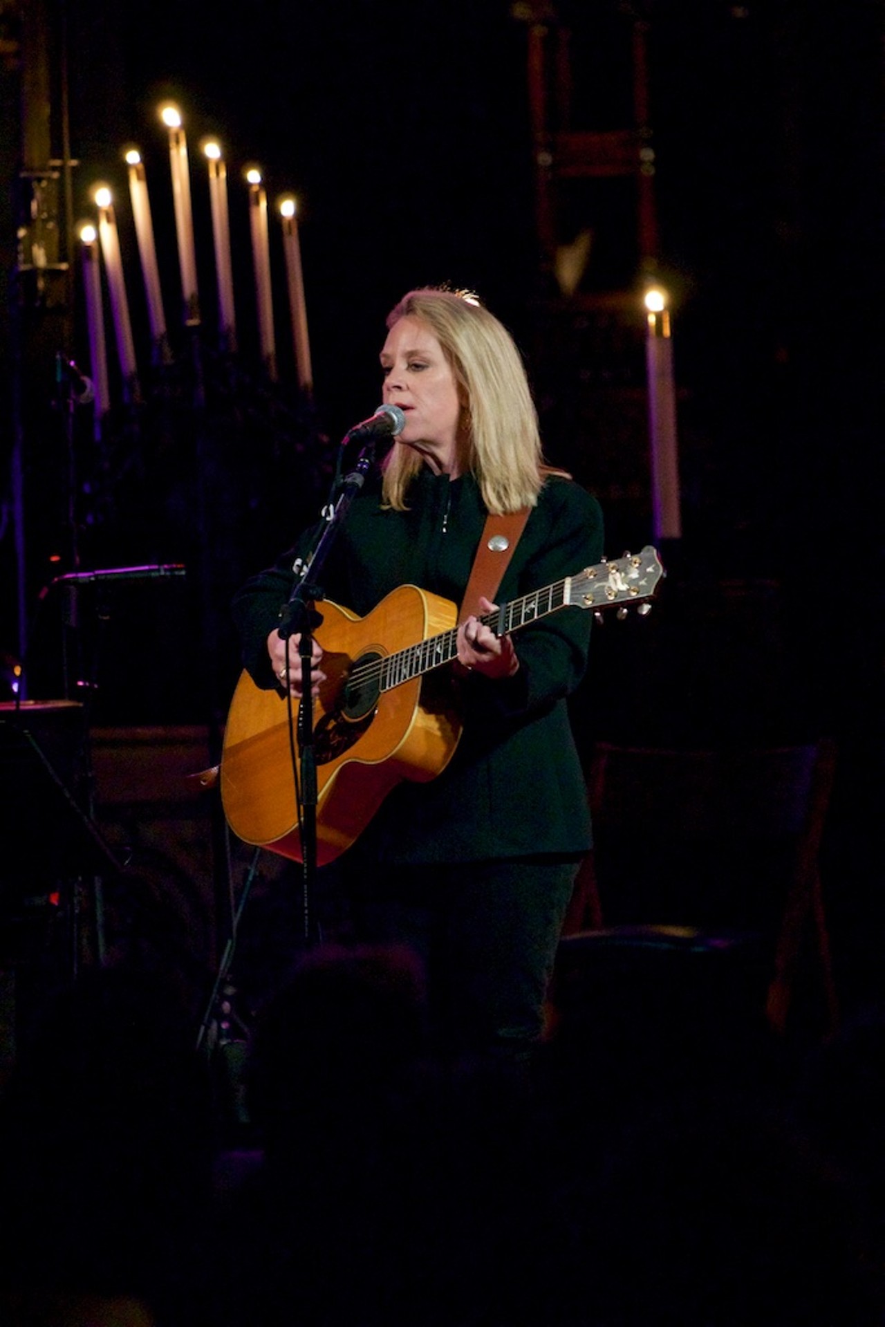 Mary Chapin Carpenter Performing at Trinity Cathedral