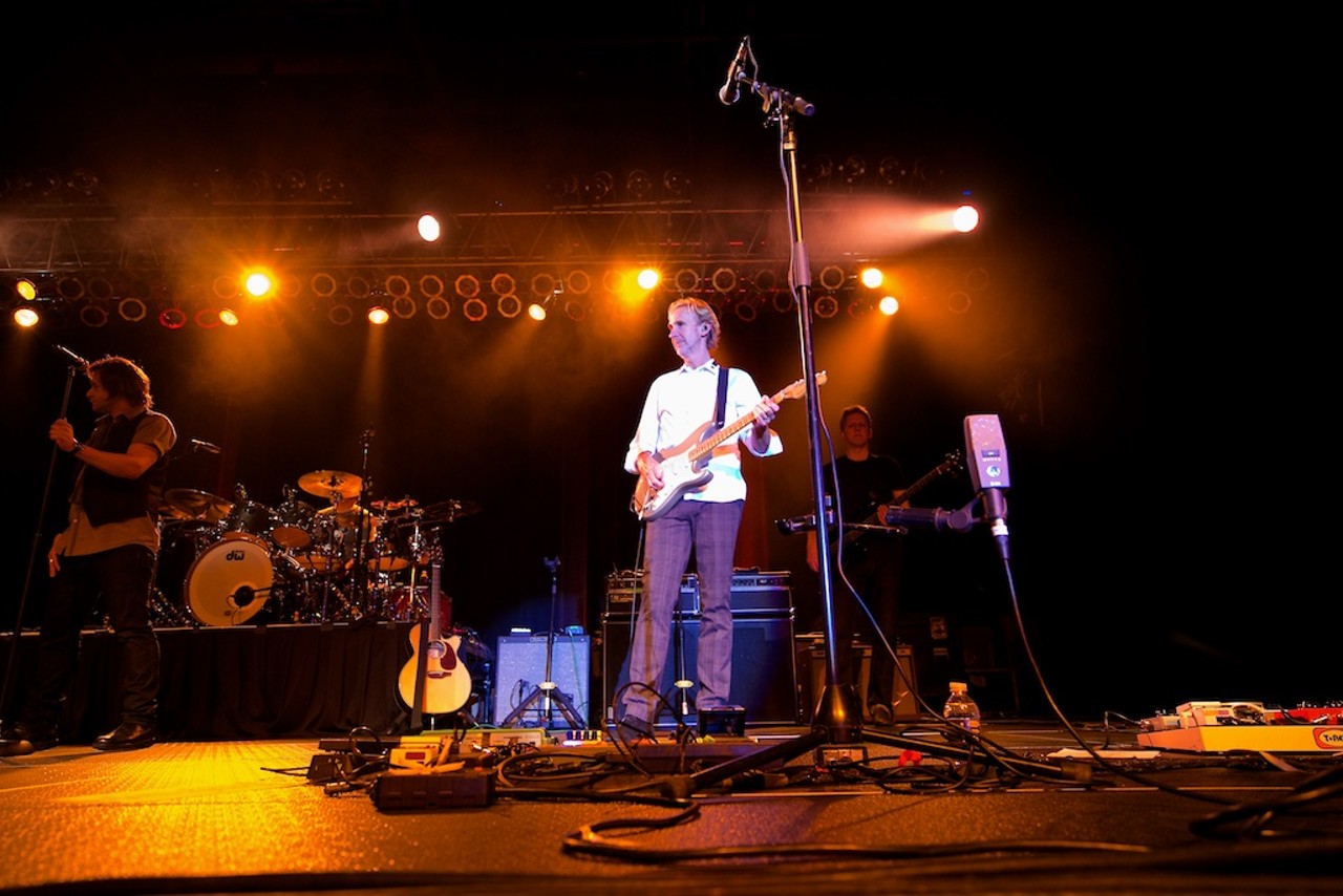 Mike and the Mechanics Performing at Hard Rock Live