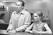 Nicolas Cage and Alison Lohman play father-daughter - grifters.