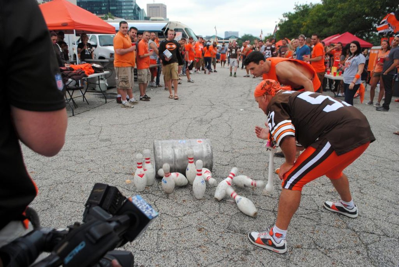 PHOTOS: Cleveland Browns Fans Tailgate the Home Season Opener at Municipal  Lot, Cleveland News, Cleveland