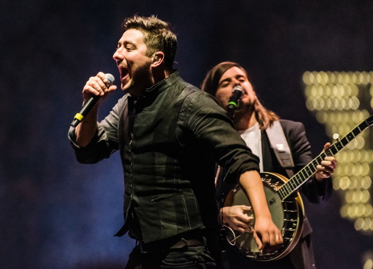 Photos of Mumford & Sons Performing at the Q