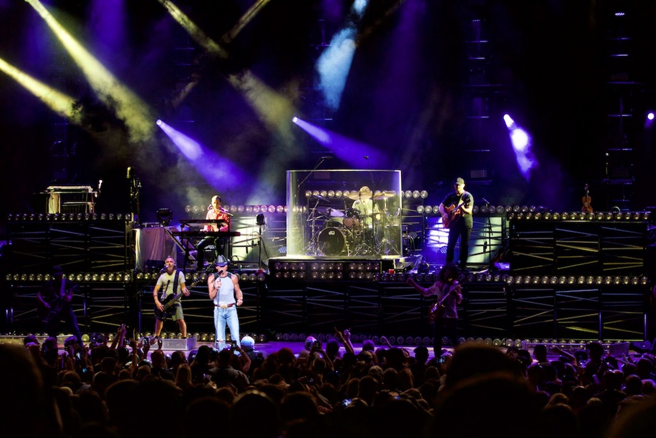 PHOTOS: Tim McGraw performing at Blossom Music Center