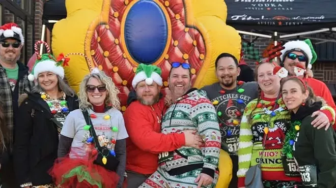 Image: Santas in Tremont