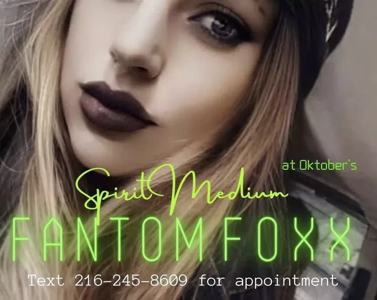 Spirit Medium, Fantom Foxx