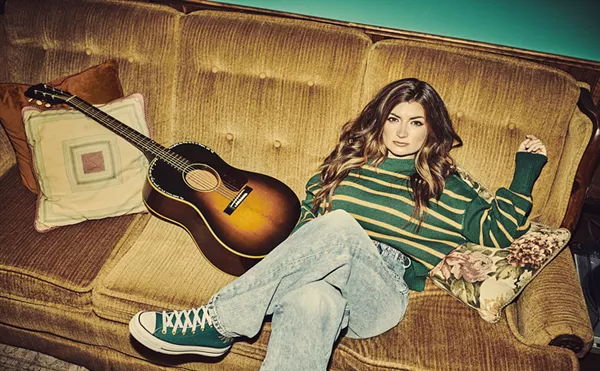 Image: Tenille Townes - The Living Room Tour
