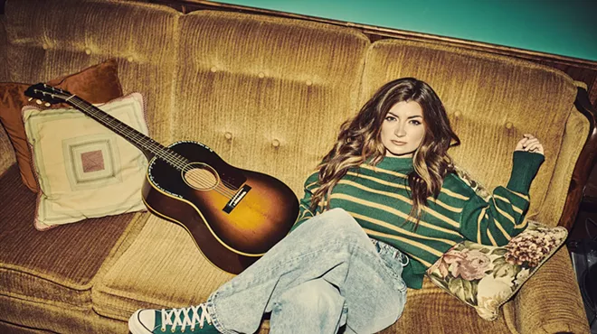 Image: Tenille Townes - The Living Room Tour